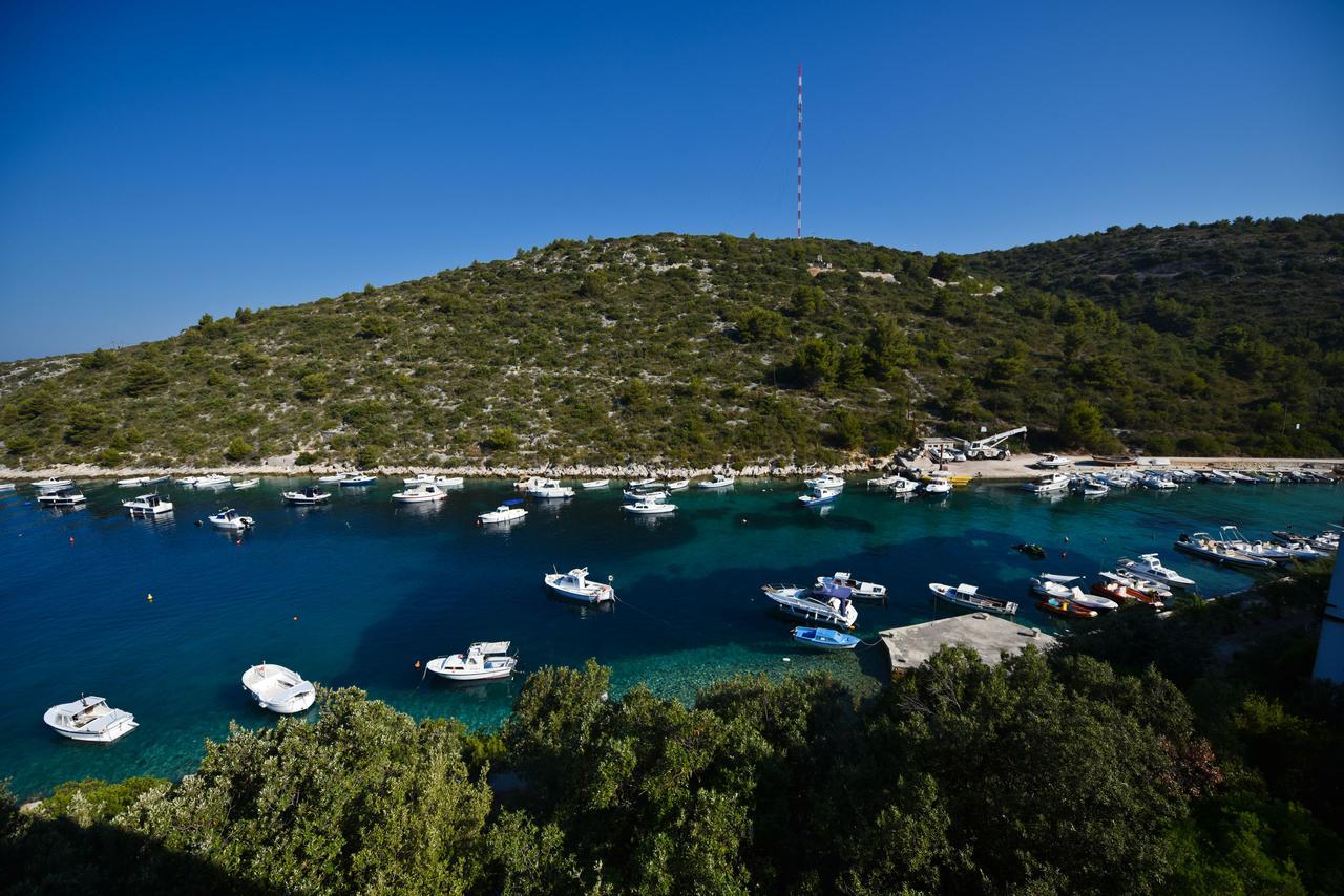 Hotel Sirena Hvar 3*